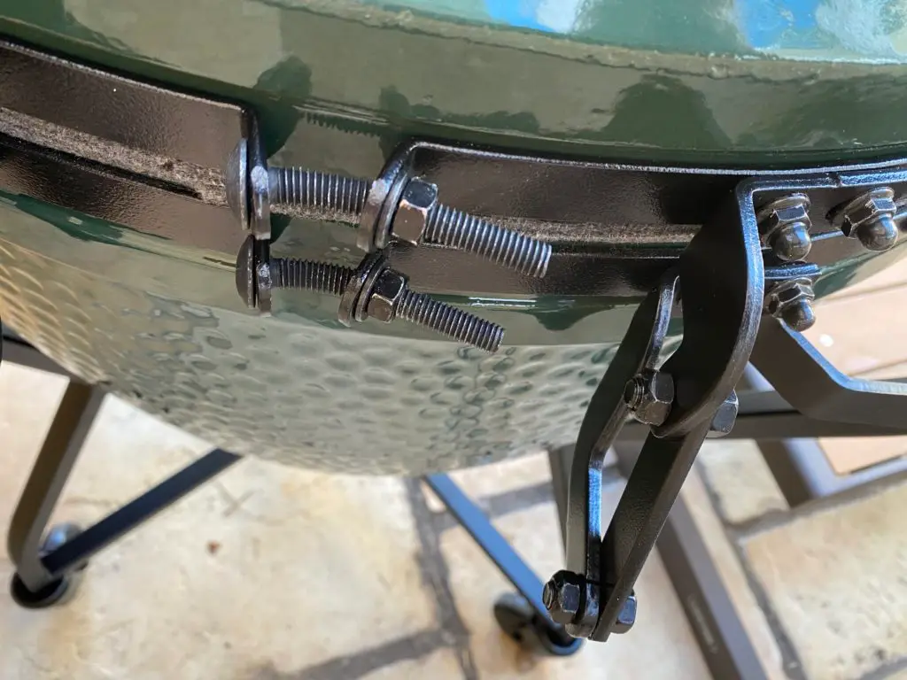 Big Green Egg Rear Left Hinge Assembly Big Green Egg Rear Left Hinge Assembly